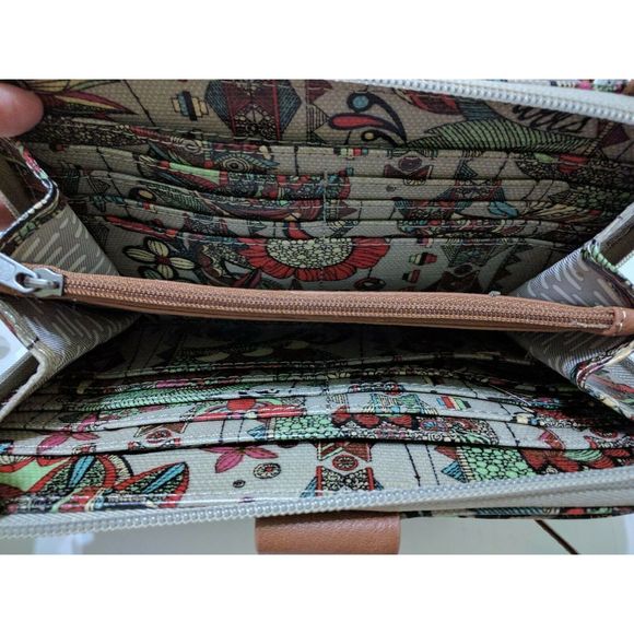SAKROOTS Artist Circle Owl Crossbody Messenger Bag - Picture 4 of 6